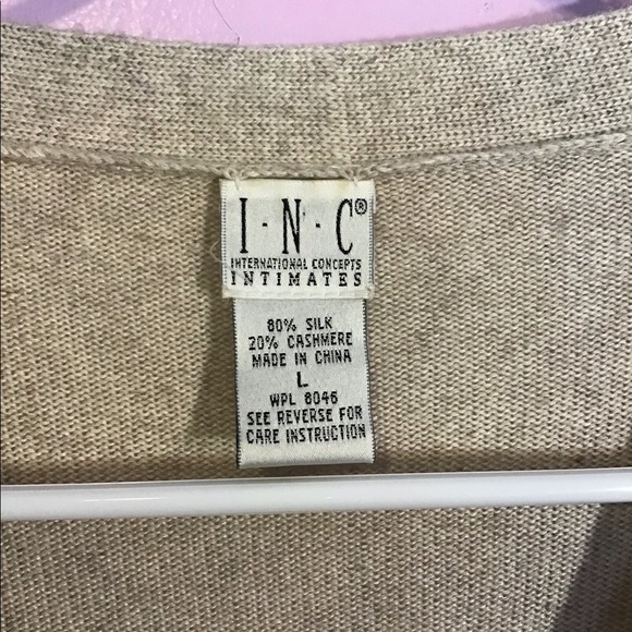 INC INTIMATES women’s 1 button sweater Lg, very Lt brown - Picture 4 of 6